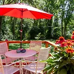 Hills Getaway Shopping And Dining District Holiday home