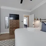 The Americana 4 Bedroom 3.5 Bath Luxury * Nashville