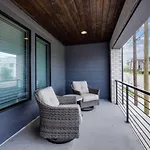 Urban Elegance Rooftop Lounge With Hot Tub