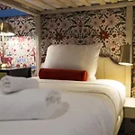 Holiday home Music Row Country Retreat Balcony And Hot Tub *