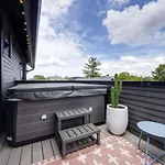 Music Row Country Retreat Balcony And Hot Tub * Nashville