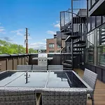 Holiday home Blue Horizon - Hot Tub - Dual Rooftop Balconies Nashville