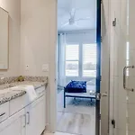 Harmony Of Dual Townhomes With 14 Beds