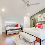 Two Townhomes Rooftop Patios Hillsboro Village Holiday home Nashville