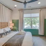 Bold Boho Beauty Three Bedroom Three And A Half Bath * Nashville