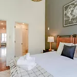 Two Townhomes Rooftop Patios Hillsboro Village Holiday home *