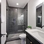 Holiday home Two Townhomes- Rooftop Lounge- Hot Tub- Views