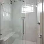 Holiday home Two Townhomes - Hot Tubs And Rooftop Balconies Nashville