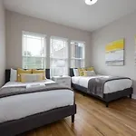 Two Townhomes - Hot Tubs And Rooftop Balconies * Nashville