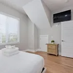 Holiday home Two Townhomes Rooftop Lounges With Skyline Views Nashville