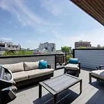 Two Townhomes- Rooftop Lounges- Hot Tub- Game Holiday home Nashville