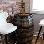 Two Townhomes Rooftop Lounges With Skyline Views * Nashville