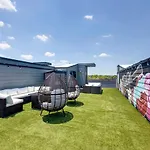 Holiday home Luxury Double Townhomes With Two Huge Sky Rooftops *