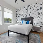 Holiday home Music Abode And Cowgirl Up Dual Townhomes