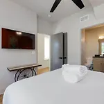 Music Abode And Cowgirl Up Dual Townhomes *