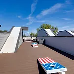 Holiday home Hey Dolly Denim Dual Townhomes Nashville