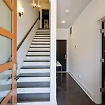 Luxury Double Townhomes With Two Huge Sky Rooftops Holiday home Nashville