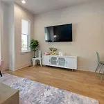 Music Abode And Cowgirl Up Dual Townhomes Nashville
