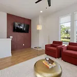 Holiday home Music Abode And Cowgirl Up Dual Townhomes