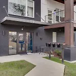 West End 4 Bd,4Bath Walk To Bars-Close To Broadway