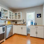 Midtown, Centennial, Vanderbilt Cozy, Cute, Private, And Very Convenient - 607 28th Ave. Unit A Holiday home
