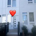 Luxe Retreat! 7Mins Near Downtown Nashvegas!