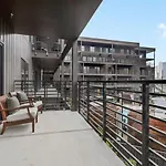 Holiday home Skyline Glory - With Pool In Downtown Nashville