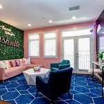 Apartment Pink Party Nashville-near Music Row Free Parking Nashville