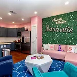 Apartment Pink Party Nashville-near Music Row Free Parking *