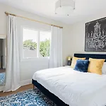 Spacious 4Br, Rooftop Patio, Garage, Walkable To Local Faves, 5 Mins To Nissan Stadium, Less Than 10 Mins To Broadway, 24 Hr Hospitality, Great For Groups