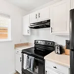 Perfect Sleep 20 Downtown 10 Queen Beds Nashville