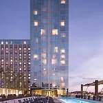 Omni Hotel 4*