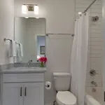 Holiday home 6 Bedroom Gulch Homes, Garages, Rooftops, Walk To Gulch 10 Mins To Broadway, 24 Hour Hospitality Team, Perfect For Groups Nashville