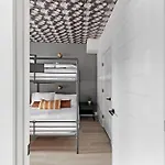 The Laredo - Beautifully Designed With Rooftop Patio