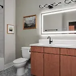 Dreamy With Fireplace, Rooftop, Gym, Parking, Sleeps 5 With King Bed, Sleeper Sofa, Hidden Bunk, Shared Rooftop And Gym, Free Dedicated Parking, Minutes To Broadway, Five Points & Grand Ole Opry, 24 Hr Hospitality Holiday home Nashville