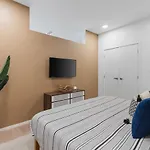 Luxury Riverview With Patio Walk To Broadway Holiday home Nashville