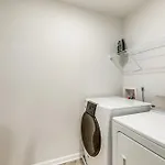 Holiday home 17 Mi To Dtwn Nashville: Family-friendly Gem *