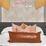 The Camellia - Rooftop Patio & Dog Friendly! *