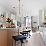 The Camellia - Rooftop Patio & Dog Friendly! Nashville