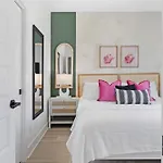 The Sunflower - Mins To Broadway And Rooftop Patio! Nashville