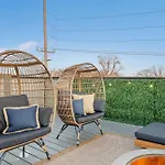 The Trillium - Beautifully Designed With Rooftop *