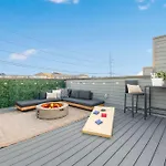 The Trillium - Beautifully Designed With Rooftop