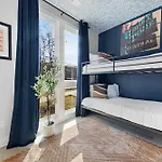 Holiday home The Trillium - Beautifully Designed With Rooftop *
