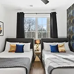 24k Escape - Rooftop Oasis, 3 Miles To Broadway! Nashville