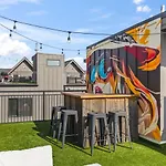 Holiday home 24k Escape - Rooftop Oasis, 3 Miles To Broadway! Nashville