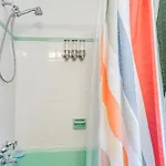 Holiday home 6 Mi To Downtown: 70s-themed In Nashville! Nashville