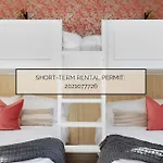 The Camellia - Rooftop Patio & Dog Friendly!