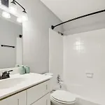 Apartment Brentwood U2 I Cozy & Comfy I 2bd I Free Parking *