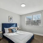 Brentwood S I Cozy & Comfy I 2Bd 15 Bth