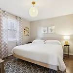 Avalon Close To Downtown And Park Free